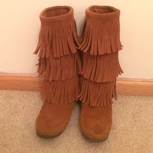 Minnetonka Half-Hi 3 Layer Boots
