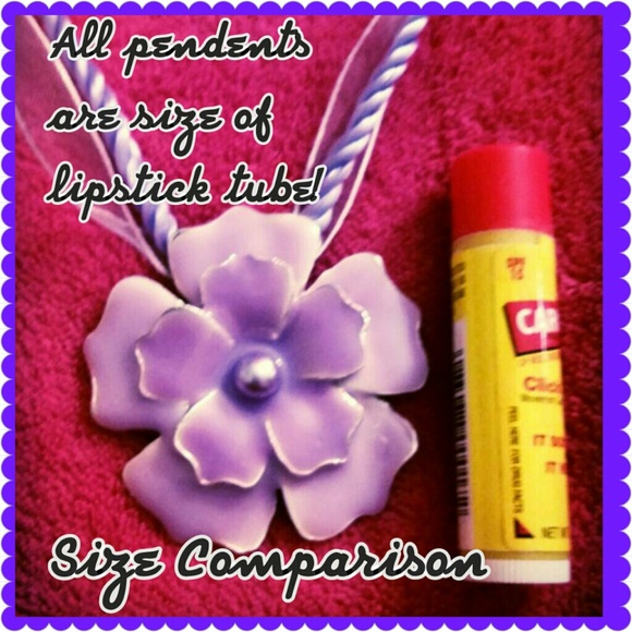 🎀🎉HP🎉💙Blue Beauty of Love Heart Necklace💙 - Picture 4 of 4