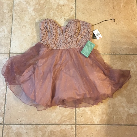 Sassy, Sexy, short formal fun gown!