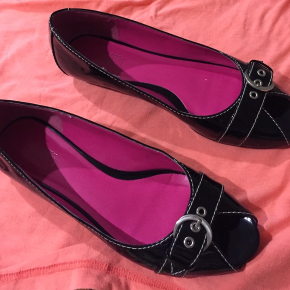 SOLD 🤑Ann Taylor Loft shoes