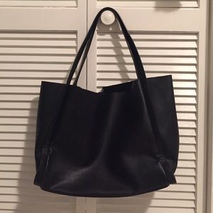 Black tote