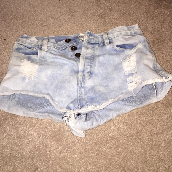 light wash jean shorts