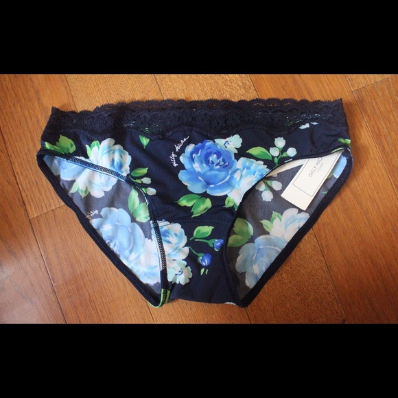 BNWT Gilly Hicks Underwear