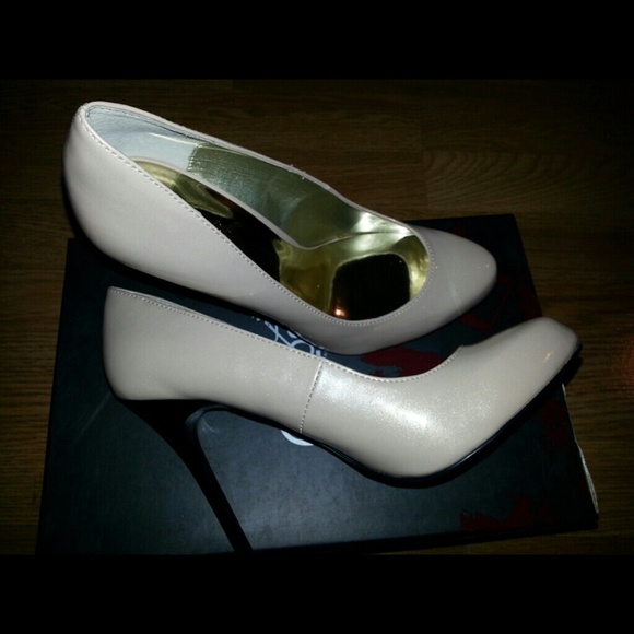 Women shoes