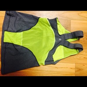 Lululemon Size 6 top