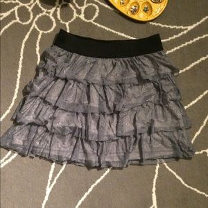 Grey ruffle skirt!