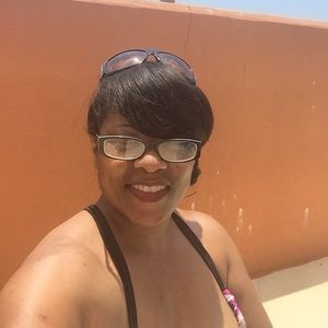 Meet your Posher, Sherrie