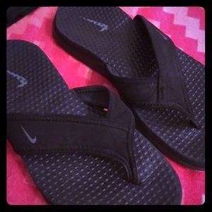 Nike Flip Flops in excellent condition