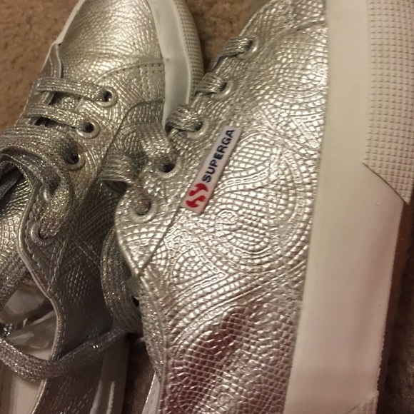 **SOLD** Super GA Tennis Shoes - Picture 2 of 4