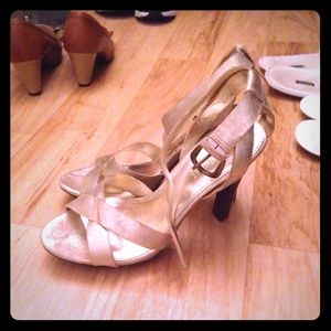 *LAST DAY*. Ralph Lauren gold platform sandal