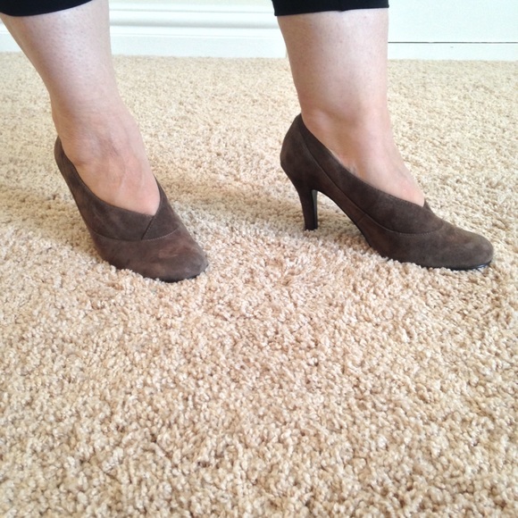 Heels - Picture 1 of 1