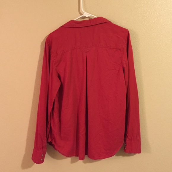 Red button up long sleeve - Picture 2 of 2