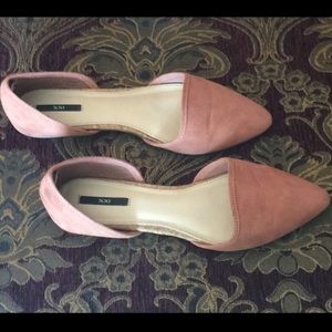 ✨Rose colored pointed flats✨
