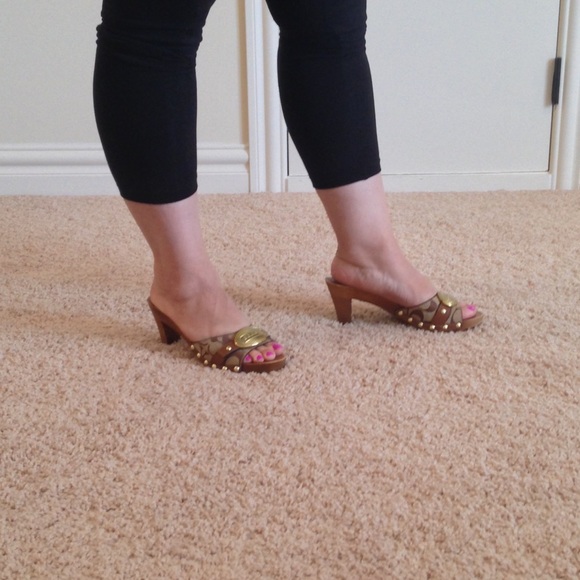 Heels - Picture 2 of 2