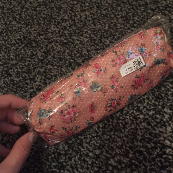 NWT pencil holder