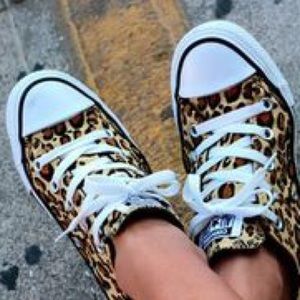 converse leopard print sandals
