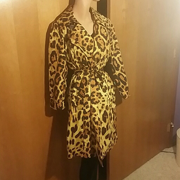 Leopard print women's trenchcoat