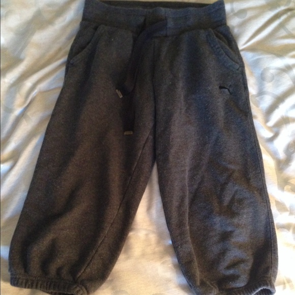 **SALE** puma Capri shorts in small