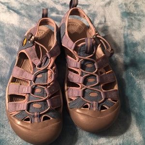 Keen shoes