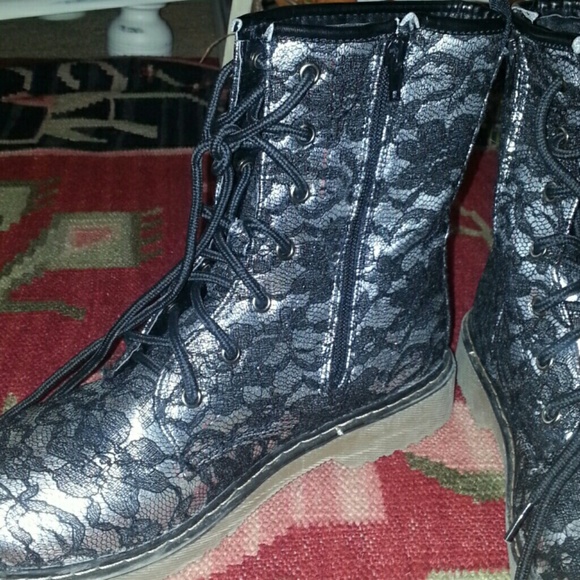 Shoes - Picture 3 of 3
