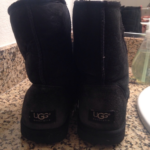 Authentic uggs - Picture 2 of 2