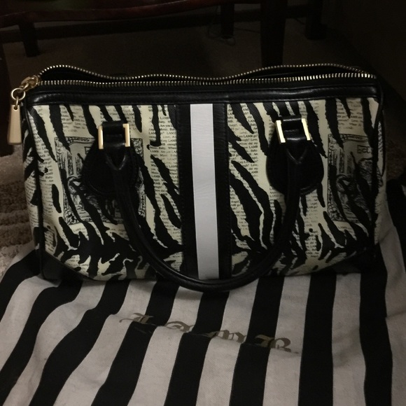 Handbags - Picture 3 of 4