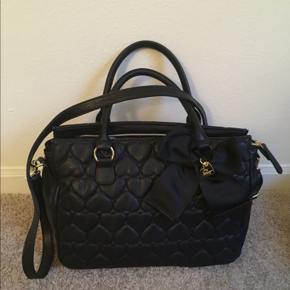 Betsey Johnson Handbags - NWT Betsey Johnson black satchel purse💕💖💕