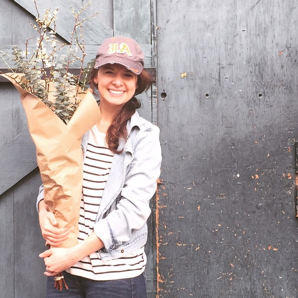 Meet Your Posher - Picture 2 of 8