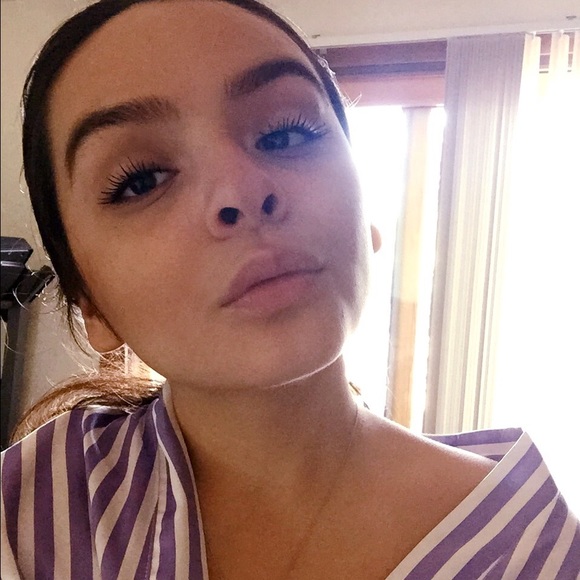 Meet your Posher, Samantha