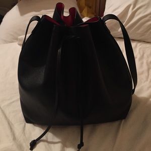 Forever21 bucket bag very similar 2 mansur gavriel