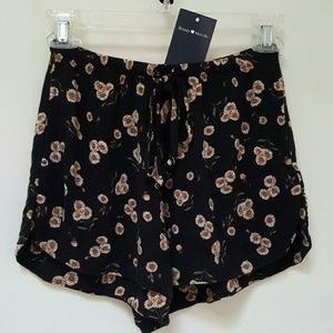 Brandy Melville Eve Shorts