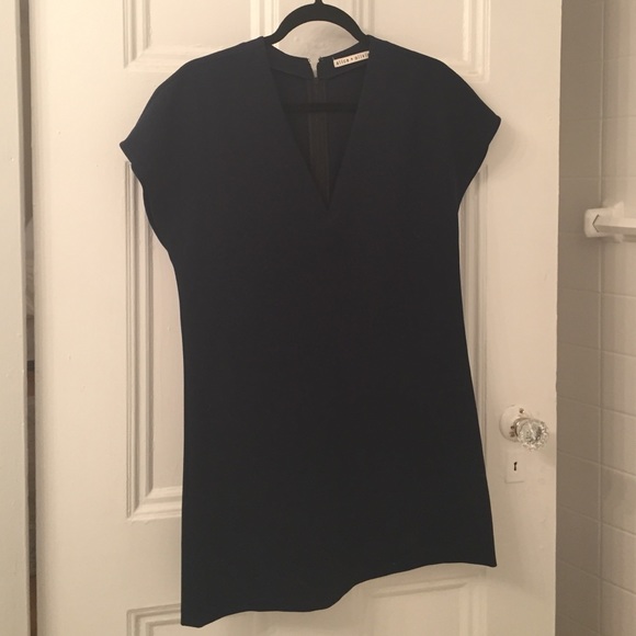 Alice+Olivia Short Sleeved Shift dress NWOT
