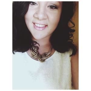 Meet your Posher, Emilee