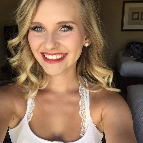 Meet your Posher, Zada