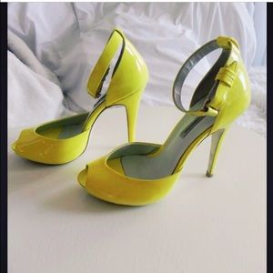 Kathryn Amberleigh neon yellow platform heels