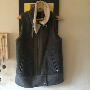 Madewell grey wool vest - M