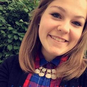 Meet your Posher, Angela