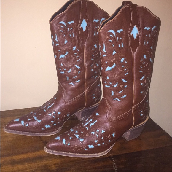 Cowgirl Boots TRADED