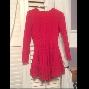 GORGEOUS long sleeve red dress