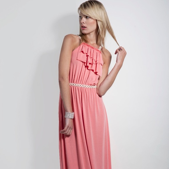 ✨SALE ✨ Long ruffled maxi
