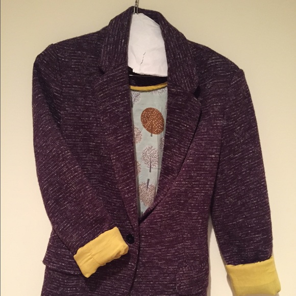 Anthropologie stylish jacket! Beautiful color!