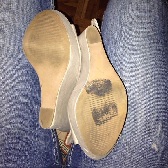 🎉PRICE DROPPED🎉 - Picture 3 of 4