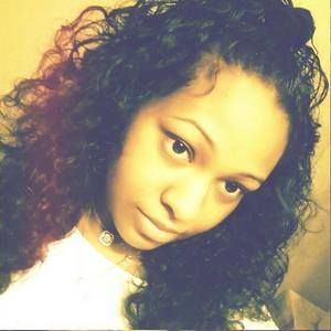 Meet your Posher, Joni