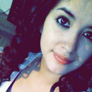 Meet your Posher, Desaray