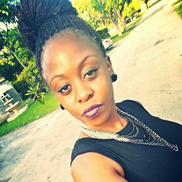 Meet your Posher, Mam'zel