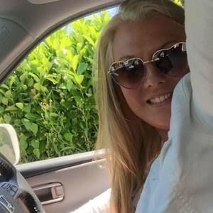 Meet your Posher, Becky