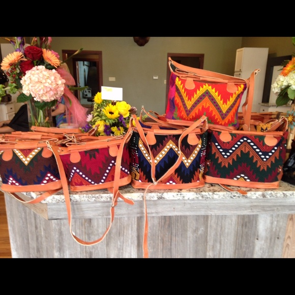 Guatemala Handmade purses - Picture 1 of 4