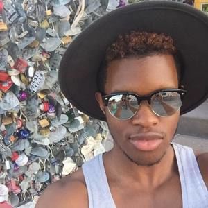 Meet your Posher, Robert