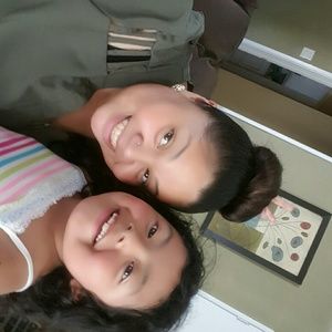 Meet your Posher, Leslie