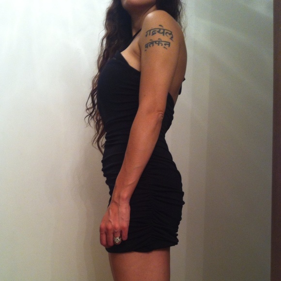 🥀DONATING 10/21 MAKE AN OFFER - Picture 3 of 3